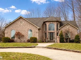 68135 Lake Angela Dr, Richmond, MI 48062