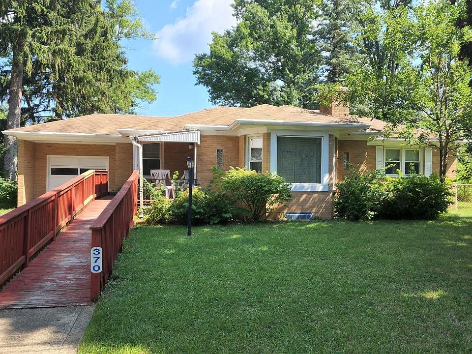 1st image of 370 Bennett Dr