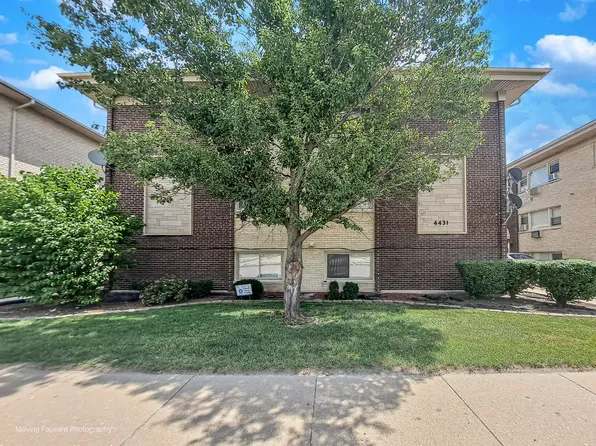 4431 Prescott Ave APT 2B, Lyons, IL 60534