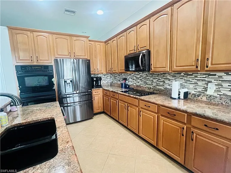 14265 Manchester Dr — Photo 6
