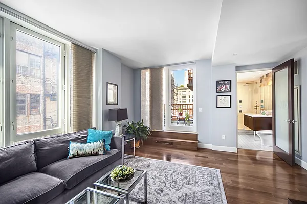 Sold by Compass | media 24