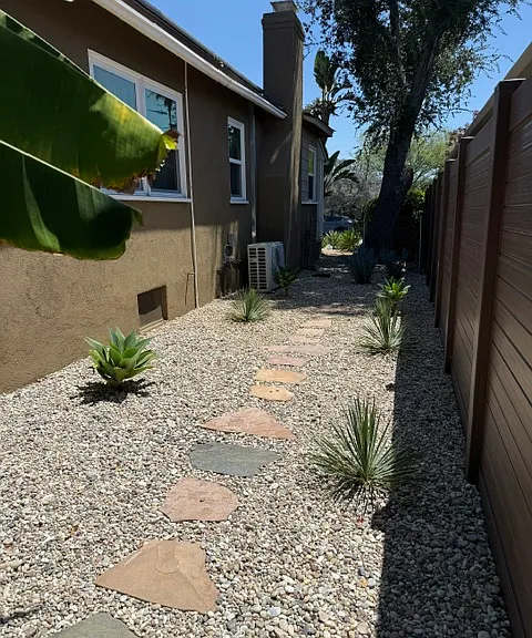 1523 N Grand Oaks Ave — Photo 15