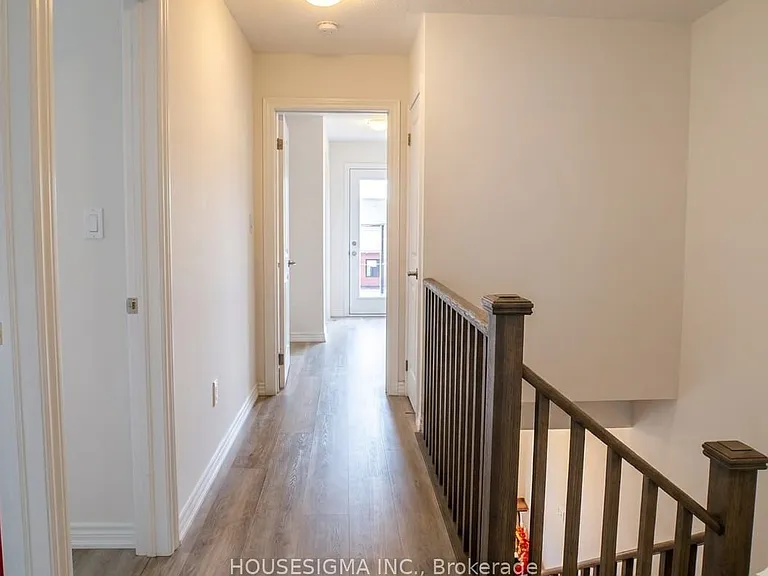 132 Turnberry Ln — Photo 12