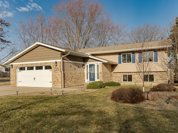 603 11th Ave NW, Dodge Center, MN 55927