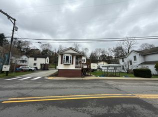 742 Maple St, Bridgeville, PA