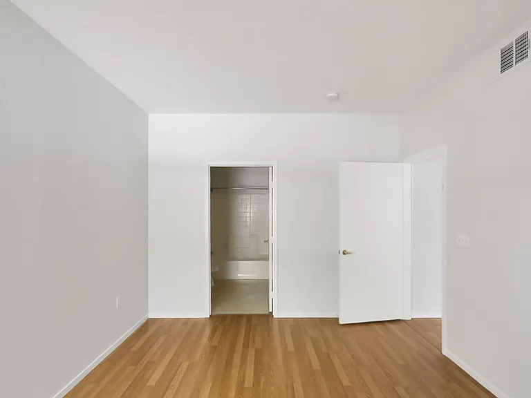 8250 N Grand Canyon Dr #1137-20 — Photo 19