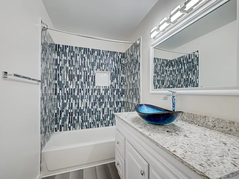 2702 Lovington Dr — Photo 37