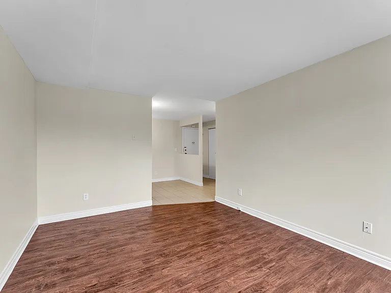 7 Briceland St — Photo 12