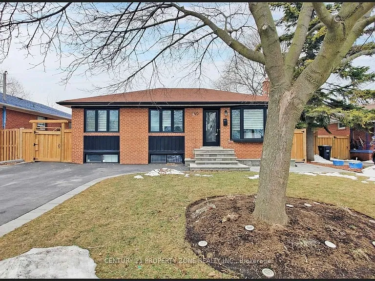 40 Brisco St — Photo 2