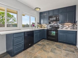 5300 Princess Ct, Lake Dallas, TX 75065