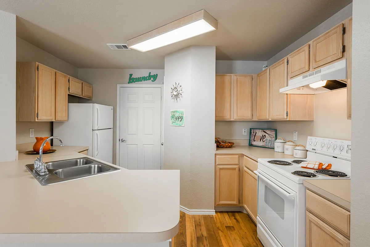 Building Photo - Waterford at Spencer Oaks