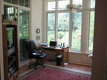 4th image of 20 Sparwheel Ln