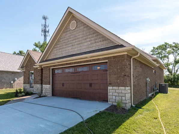 Bella Plan, Whispering Oaks II