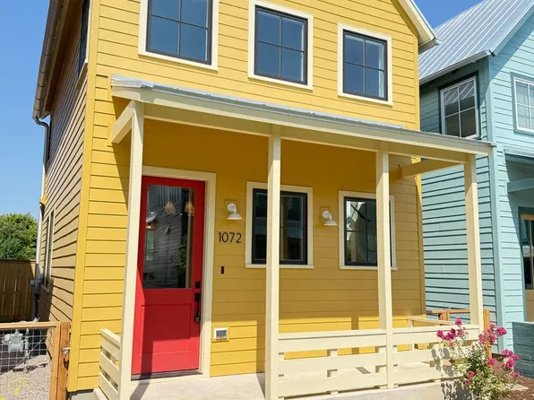 1072 Hangar Dr, Oklahoma City, OK 73108