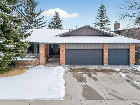 12 N Midpark Pl SE, Calgary, AB T2X 1N6