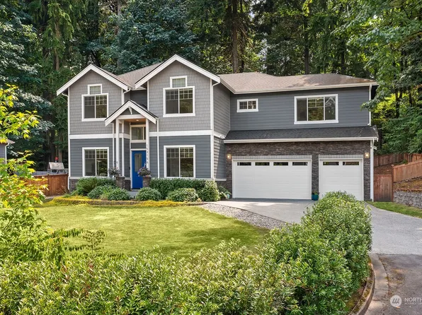 15315 NE Woodland Pl, Woodinville, WA 98072