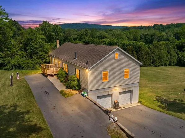 284 Woodmont Rd, Great Cacapon, WV 25422