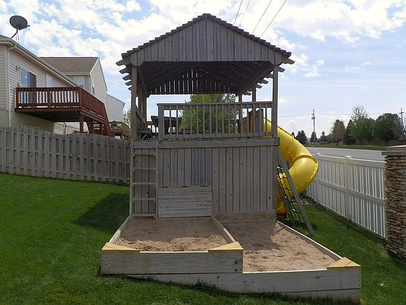 Playset/Shed