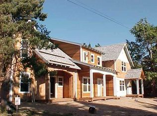 194 4th St N, Manzanita, OR 97130