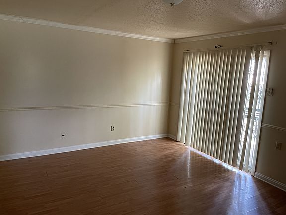 4th image of 1483 Wooddell Dr