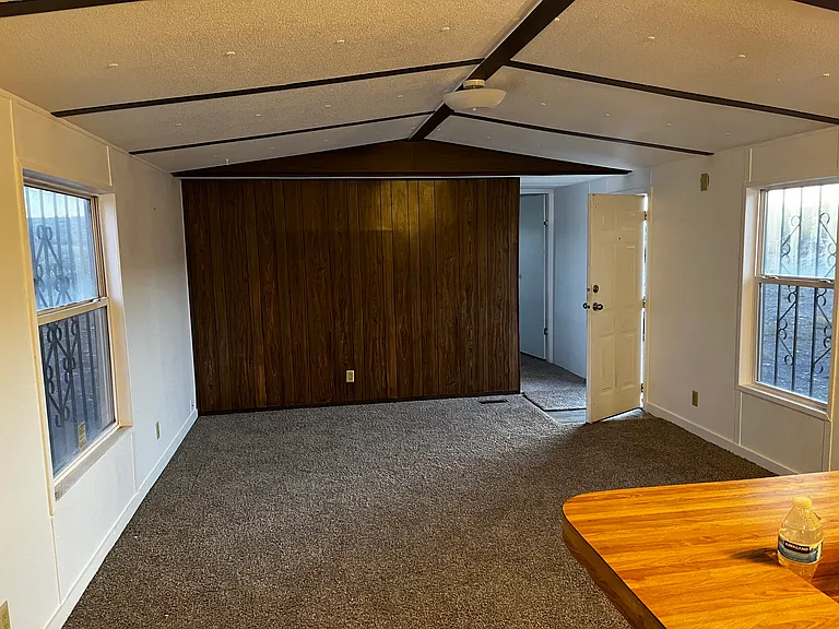 101 Smith St — Photo 8