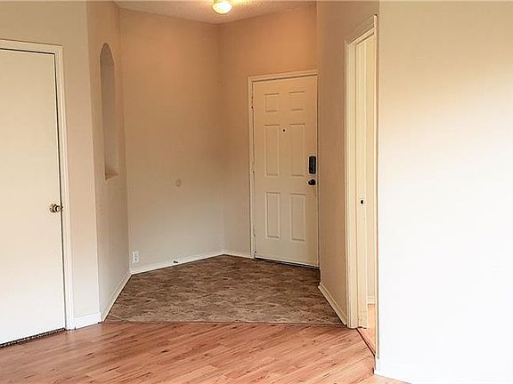 2nd image of 2420 Tailburton Ct