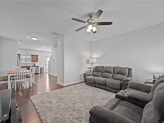 5th image of 113 Sommerwall Pl