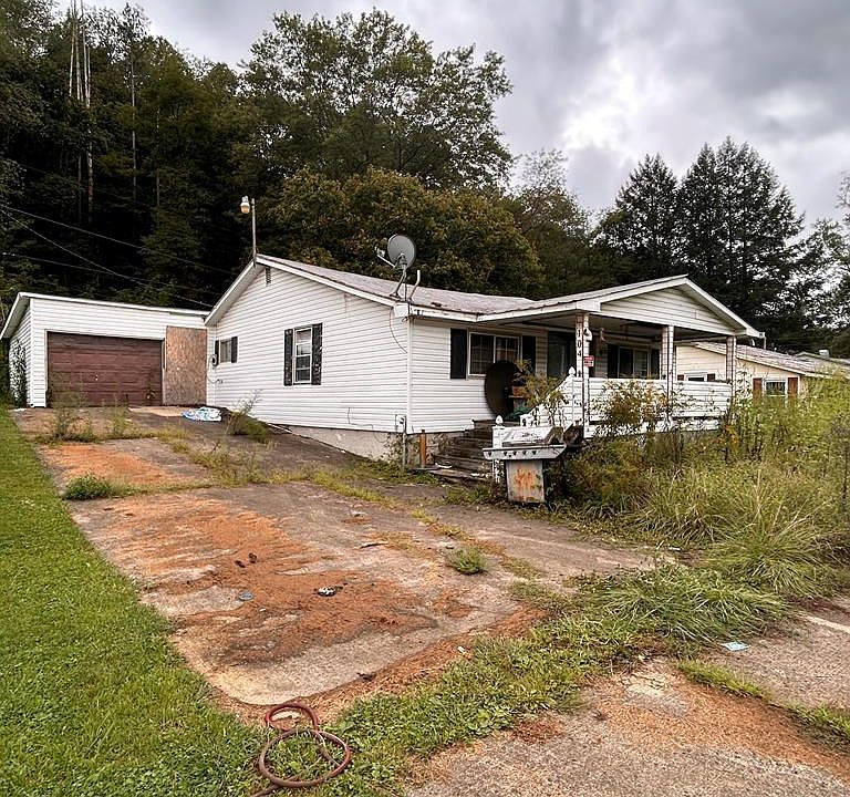 2nd image of 104 Orchard Rd