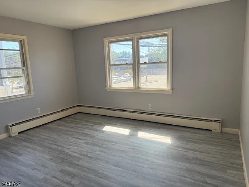 1 bed, 1.0 bath, $1,900 — Photo 4
