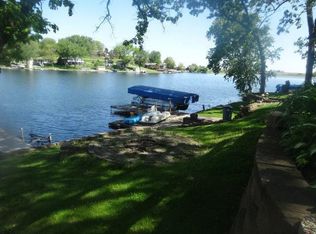 1039 Lakeshore Dr, Brooklyn, IA