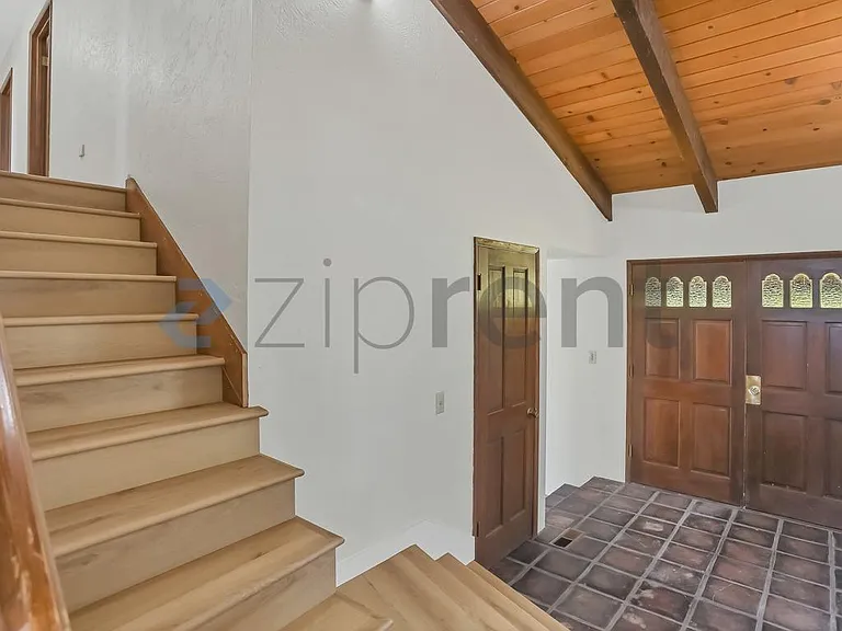 1196 Robinson Ct — Photo 27