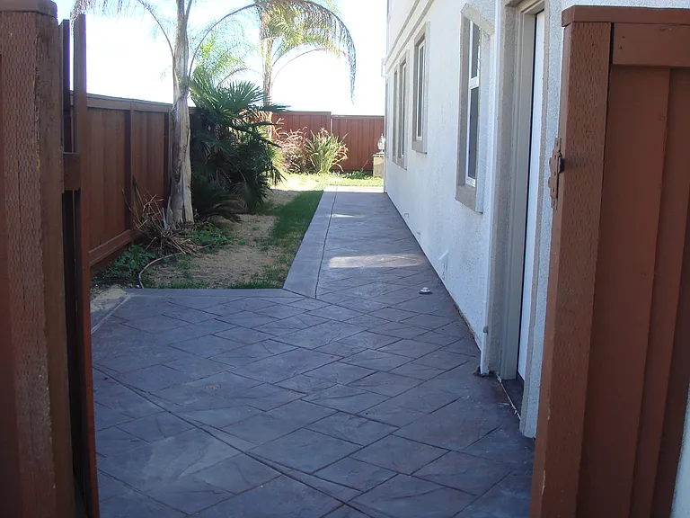 592 Pearson Dr — Photo 10