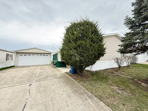 25741 S Shoal Creek Dr, Monee, IL 60449