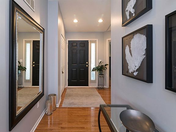 2nd image of 7250 Spy Glass Ln