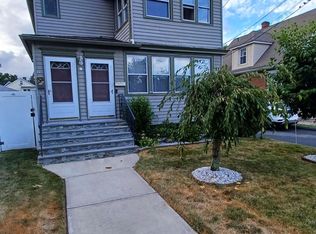 8 Freeman St, Hartford, CT 06114