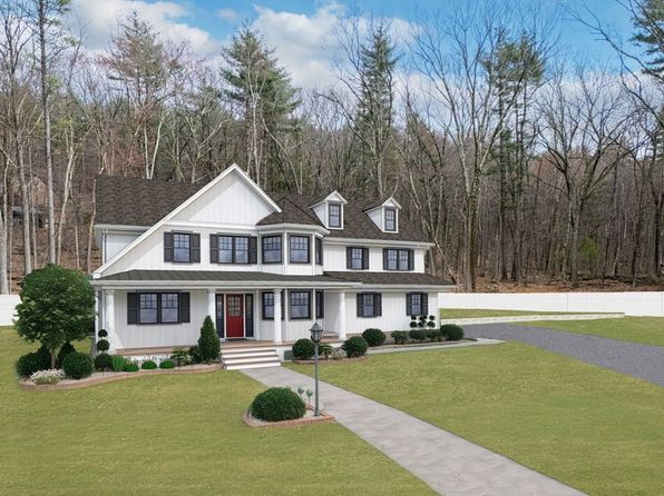6 Meadow Rd, Bolton, MA 01740