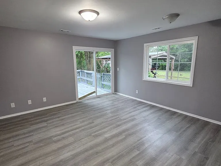 2119 S Glenn St — Photo 14