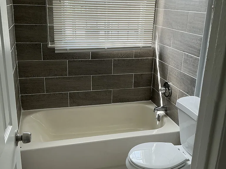 621 W South St #1 — Photo 6