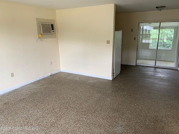2nd image of 115 Lakeview Ave