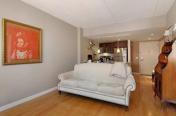 Rented by Compass | media 37