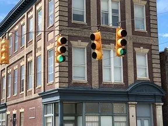 4th image of 700 N 2nd St #2