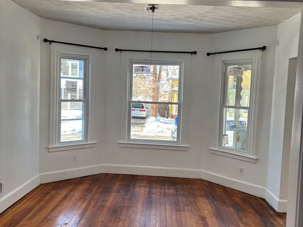 16 Warren Ter #1, West Hartford, CT 06119