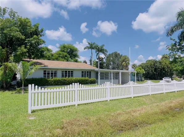 4461 Birmingham St, Fort Myers, FL 33905