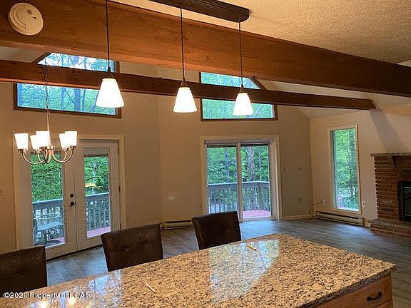 5th image of 122 Terrace Dr