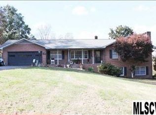 304 Hibriten Dr SE, Lenoir, NC 28645