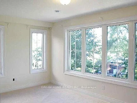 13 Slingsby Ln — Photo 6