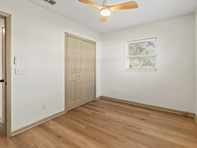 1145 Sebago Ave S — Photo 10