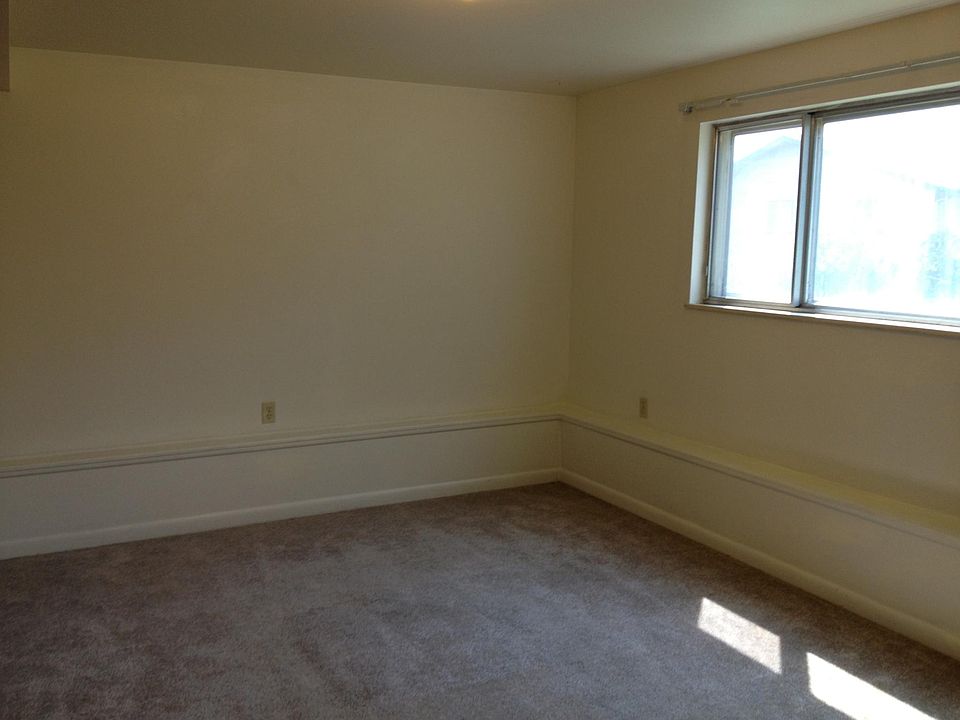 2nd image of 1613 Edora Rd
