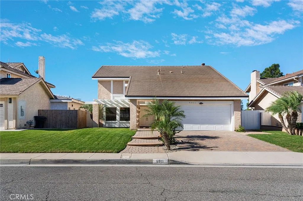 4 bed, 2166 sqft, $5,000 — Photo 1