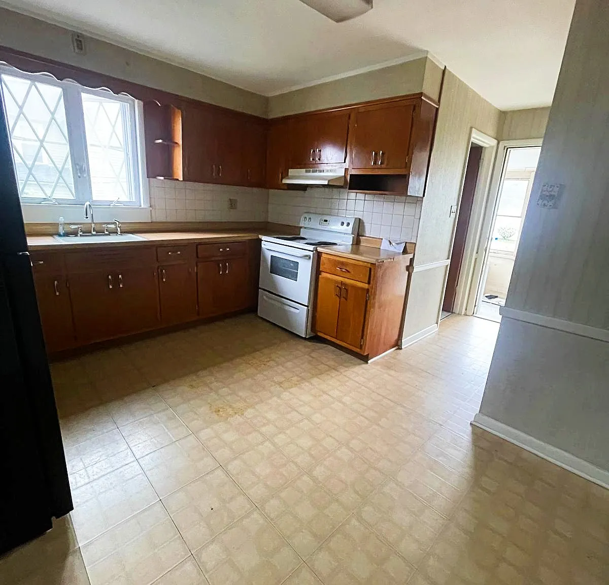 2 bed, 1200 sqft, $1,150 — Photo 3